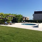 Apolonia - Boutique Family Apartment Sosopol
