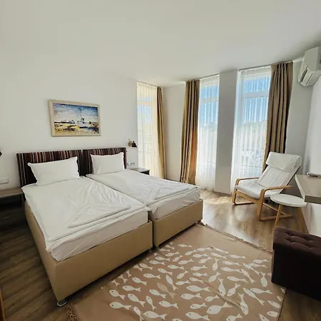Apolonia - Boutique Family Szozopol