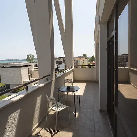 Apartment Apolonia *