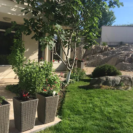 Apolonia Appartement