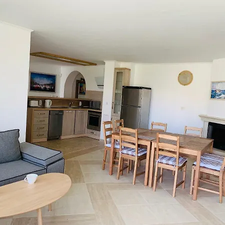 Apolonia Appartement *